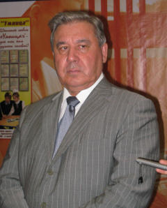 Леонид Полежаев