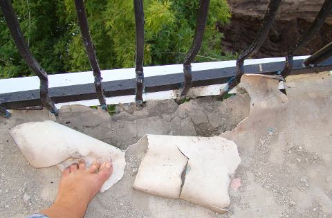 Дом по Гусарова, 28 