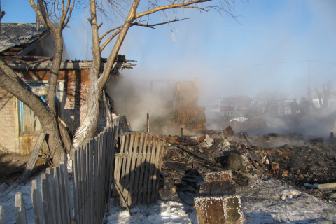 Пожар в селе Алабота в Омской области 11.12.2012