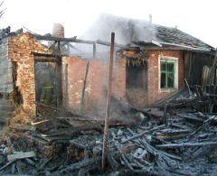 Пожар в поселке Первомайский Тюкалинского района Пожар в поселке Первомайский Тюкалинского района