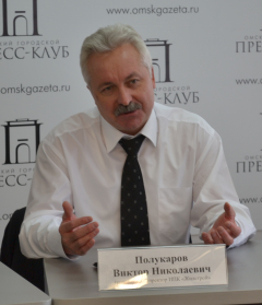 Виктор Полукаров