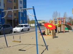Качели в Омске
